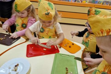 Gaismas darbnīca ar viecākiem “Svečturi Latvijai” 7.grupa “Vāverīte” 4